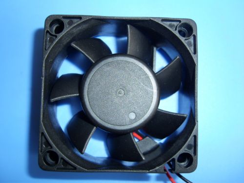 散熱風(fēng)扇分類3.jpg 散熱風(fēng)扇分類3.jpg